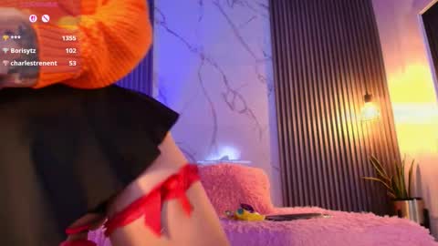 V I C T O R I A online show from October 17, 9:51 pm