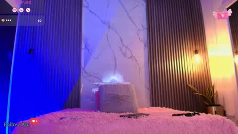 V I C T O R I A online show from October 8, 7:40 pm