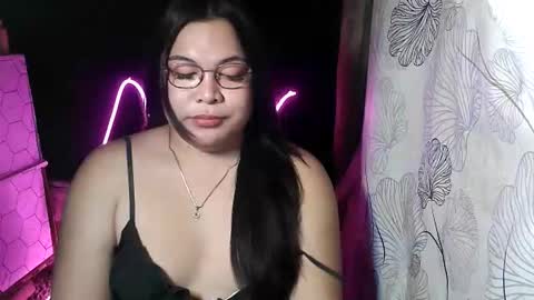 iana online show from April 13, 11:33 am