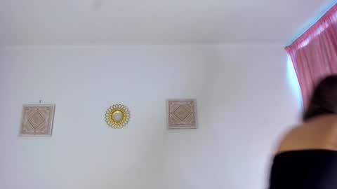 ice_y_abigail online show from December 17, 12:31 pm