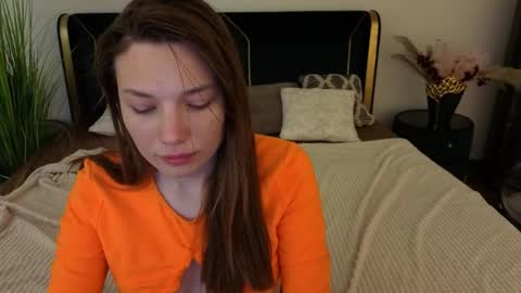 Danielle online show from April 3, 2:15 pm