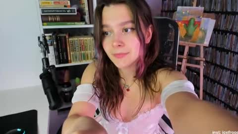 Julia online show from February 28, 8:50 pm