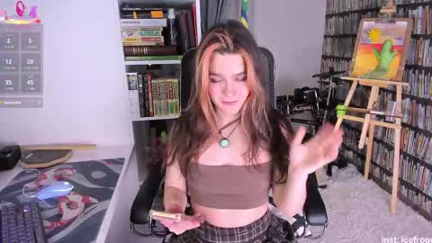 Julia online show from May 17, 9:47 pm