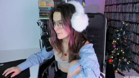 Julia online show from January 12, 11:15 pm