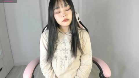 Hitomi   online show from January 30, 12:37 pm