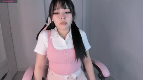 Hitomi   online show from January 23, 1:13 pm