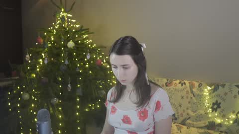 Belle online show from December 27, 1:50 pm