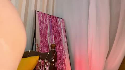 Emmy  help me reach 100 thumbs up online show from February 8, 9:29 pm