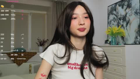 Im Miki online show from April 3, 4:49 pm