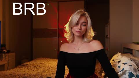 ileanacampbel online show from January 2, 5:46 am