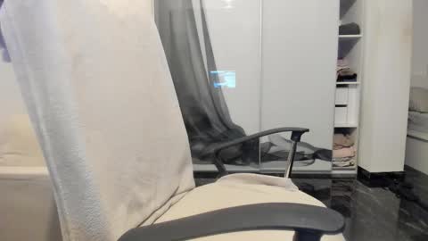 Bamby online show from March 13, 7:15 pm