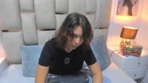 ILY   online show from December 12, 9:30 am