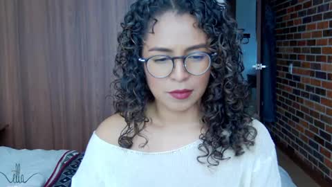 Kloe online show from December 2, 6:52 pm