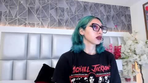  Im Gaia online show from February 26, 1:11 pm