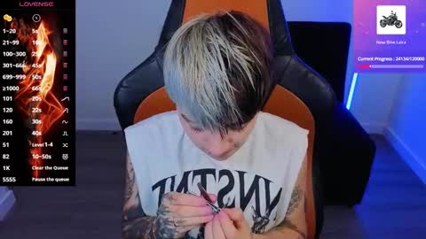 Laia online show from October 10, 9:20 pm