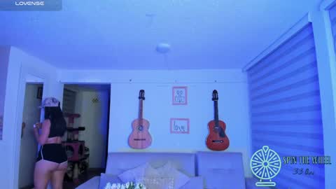 im_mariana online show from April 9, 11:32 pm