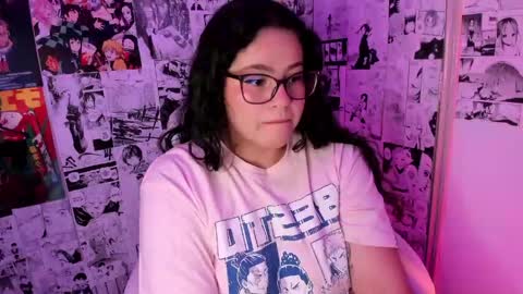 mei mei uwu online show from April 16, 2:12 am