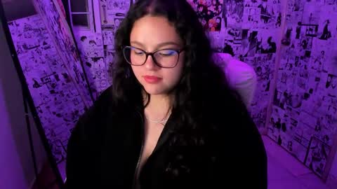 mei mei uwu online show from March 16, 5:44 am