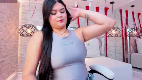 im mou  online show from February 8, 12:28 pm