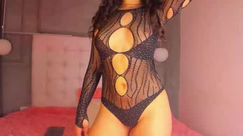 im tiffany  online show from February 3, 6:22 am