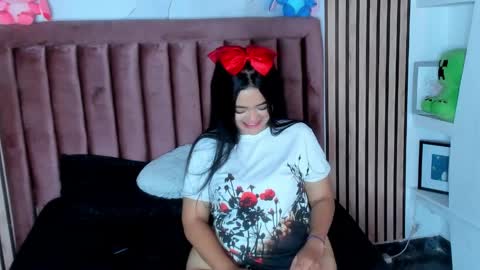 Im tokio  online show from April 8, 8:33 pm