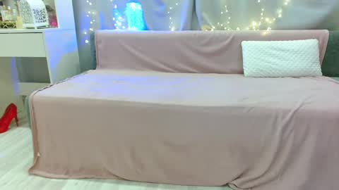 Carrie online show from February 27, 2:32 pm