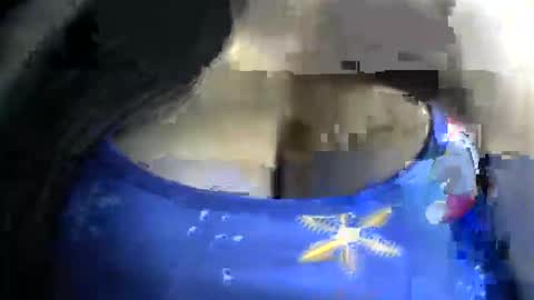 mia latina online show from December 4, 1:41 am