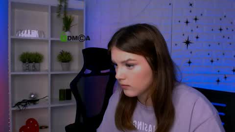 imhaileyy online show from May 21, 1:53 pm