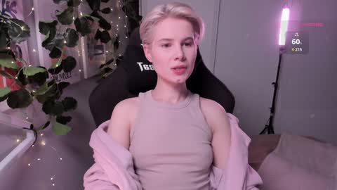 Mia online show from January 23, 5:31 pm