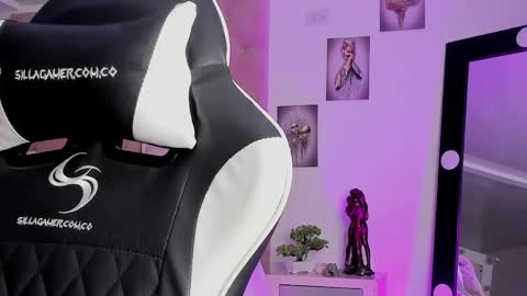 imtami04 online show from April 28, 9:51 pm