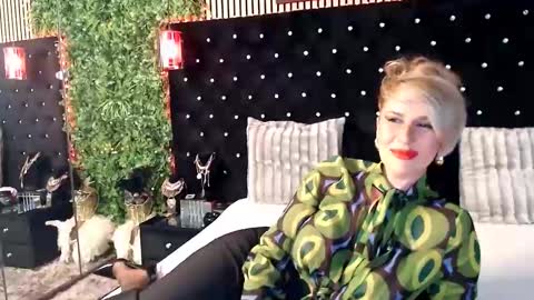 inanna_ishtar1 online show from June 3, 9:21 am