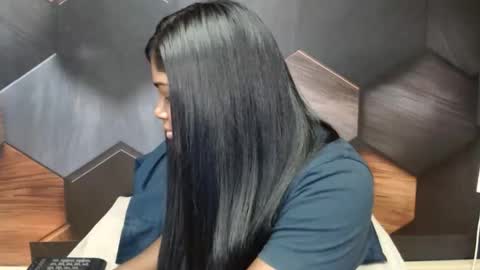 Melz online show from March 6, 7:36 am