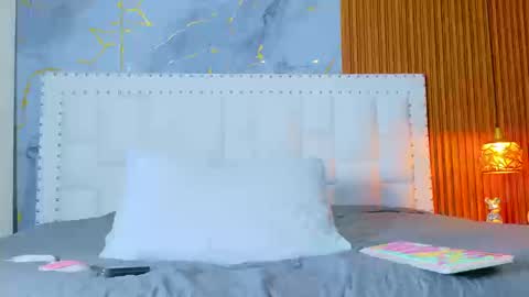 LITTLE AINHOA  online show from September 8, 8:19 pm