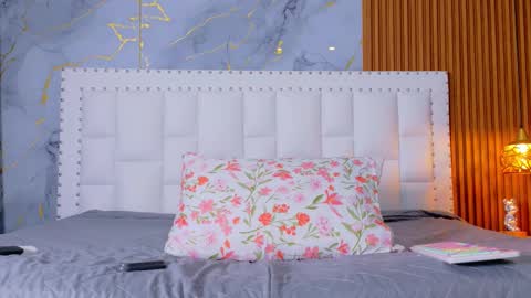 LITTLE AINHOA  online show from September 18, 8:07 pm