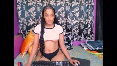 indianmaxine07 online show from September 23, 5:11 pm