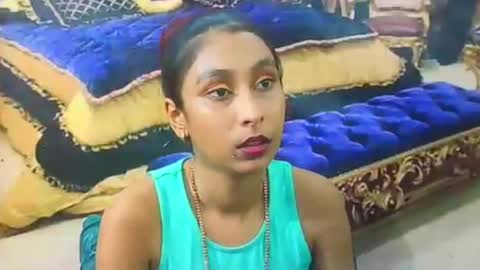 indiansexybutt4u2luv online show from July 1, 8:03 am