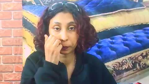 indiansexybutt4u2luv online show from July 15, 10:31 am