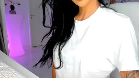 Hellen online show from February 24, 1:08 pm