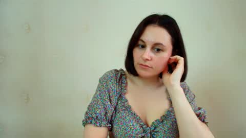 Inessa online show from April 7, 9:33 am