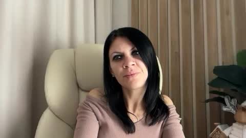 InjaAtHome online show from January 8, 6:12 pm