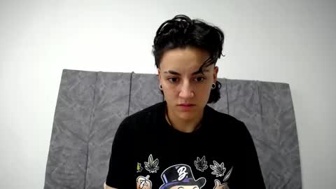 lyan onlyfans n linda online show from January 11, 5:40 pm