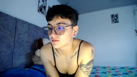 lyan onlyfans n linda online show from April 4, 10:08 pm