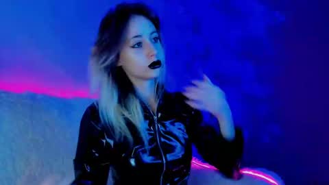 Venera  online show from December 20, 3:21 pm