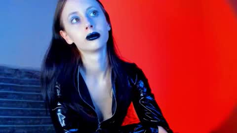 Venera  online show from March 13, 5:14 pm