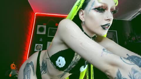   SANIA  online show from January 14, 4:40 pm