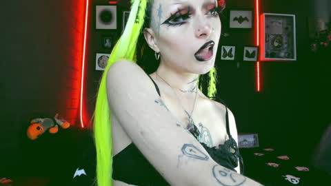   SANIA  online show from January 7, 5:42 pm