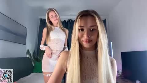 Sully and Kate online show from September 29, 2:22 pm