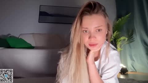 Sully and Kate online show from November 16, 9:48 pm