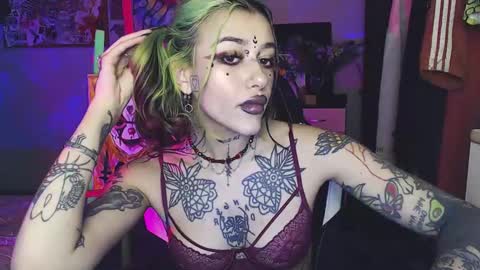 Insunnity666 online show from February 10, 8:10 pm