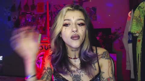 Insunnity666 online show from December 25, 9:33 pm